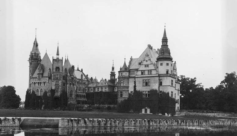 Pałac w Mosznej